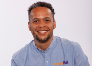 gabriel vizcaino lider enerBit habla sobre comunidades energéticas